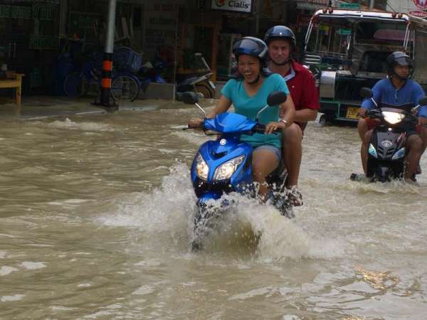 Pattaya flood and getting around